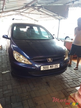 2005' Peugeot 307 photo #1