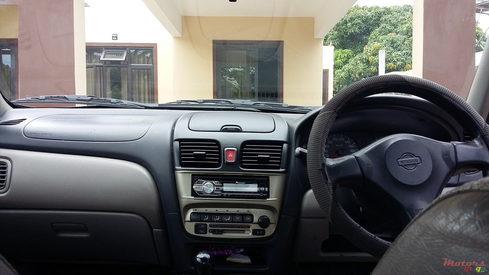 2003' Nissan N16 photo #5