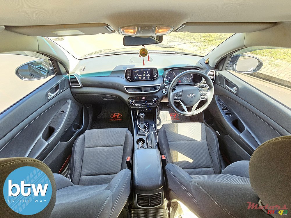 2020' Hyundai Tucson photo #7