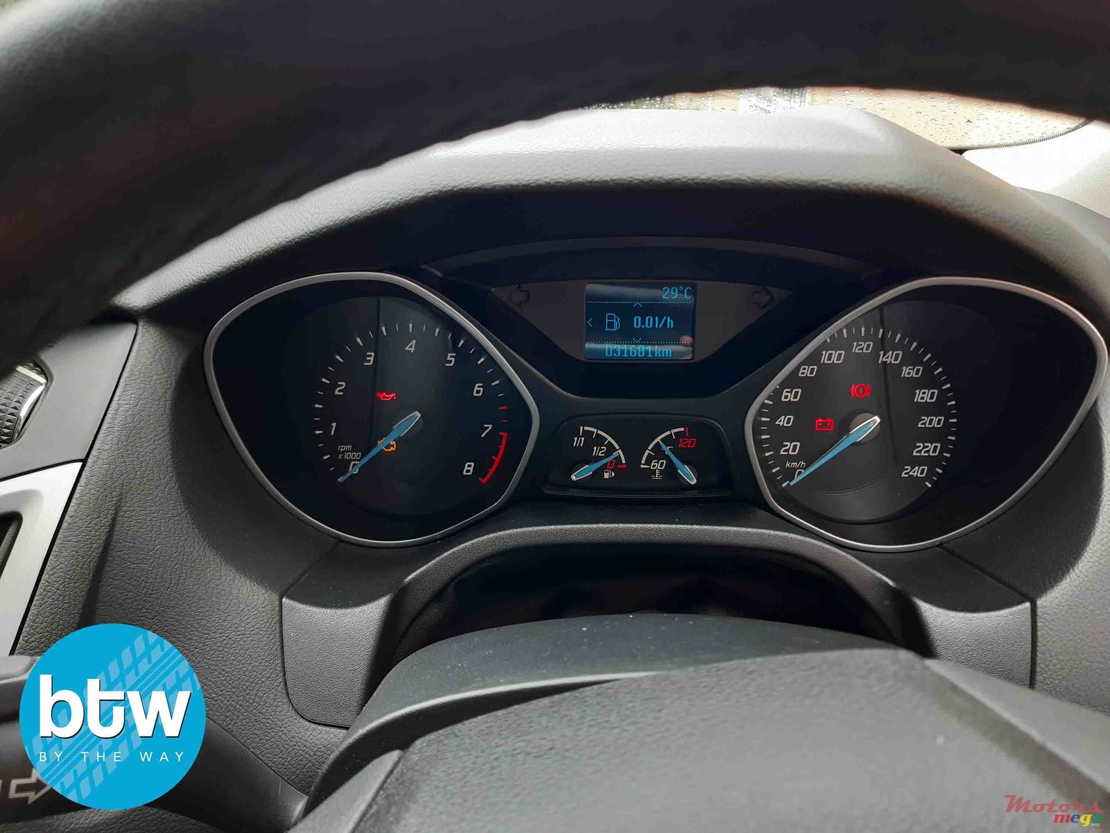 2013' Ford Focus photo #7