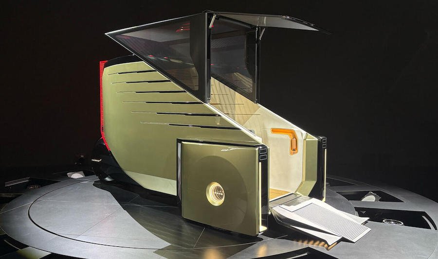 Lexus Micro LS revealed as self-driving luxury car for one