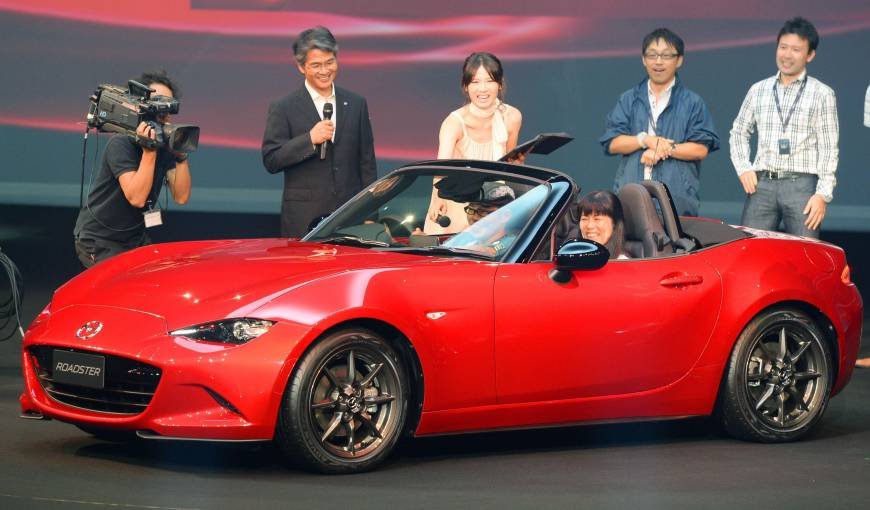 Confirmed: Mazda Miata gets more power, higher redline, telescoping wheel