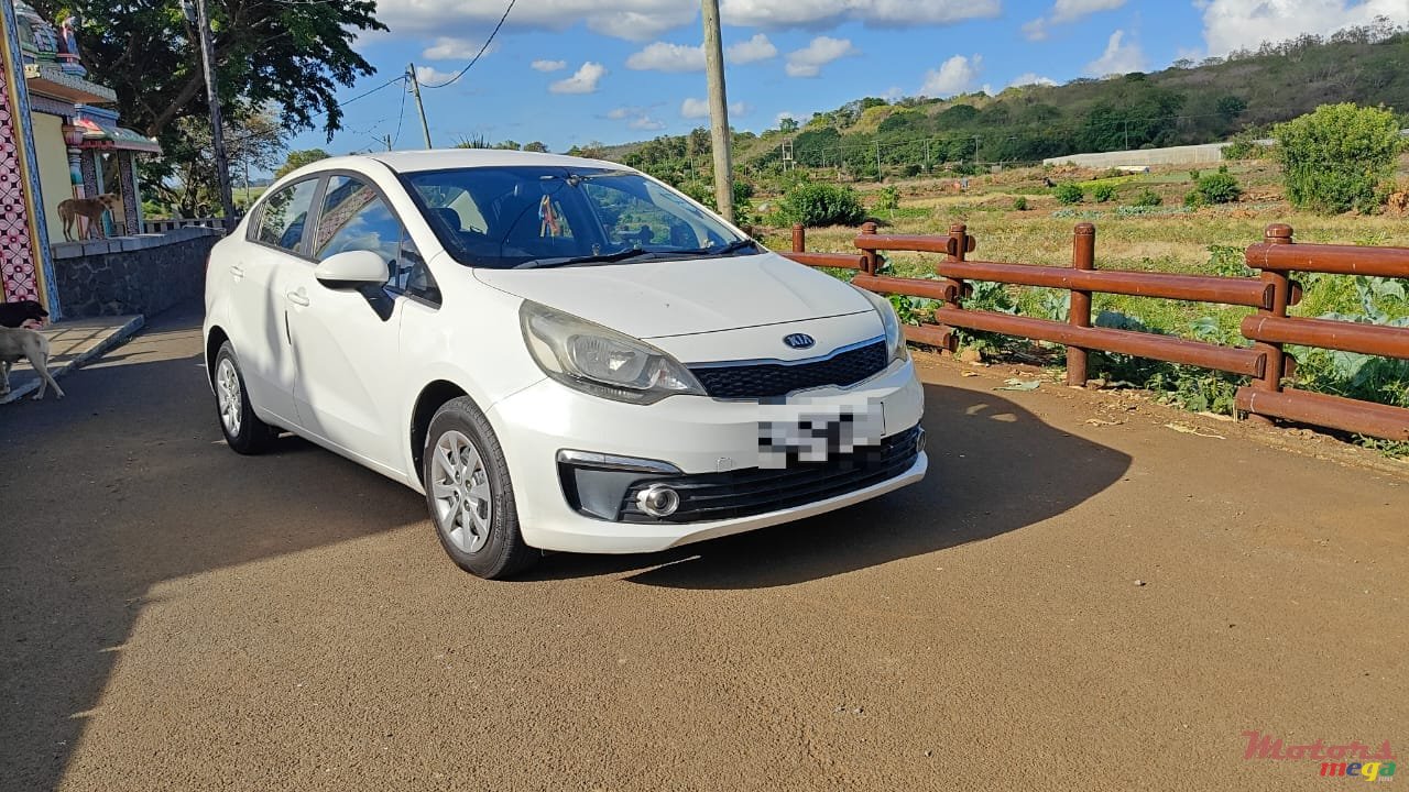 2017' Kia Rio photo #1