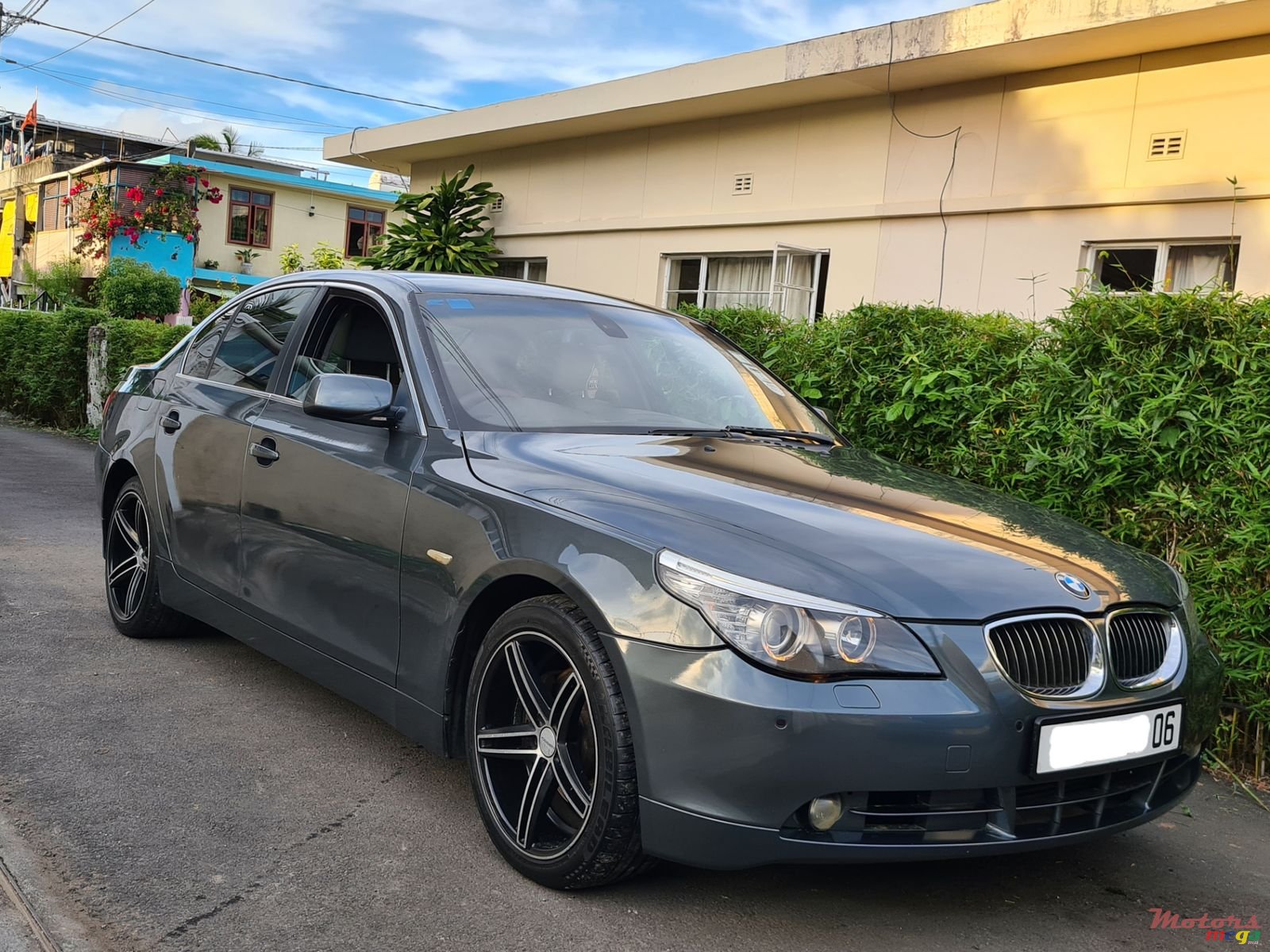 2006' BMW 530d photo #1