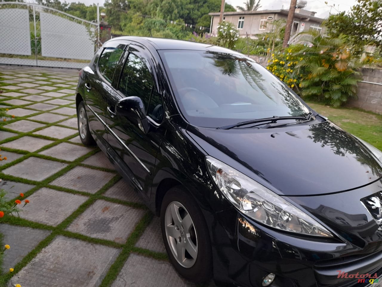 2012' Peugeot 207 As New photo #2