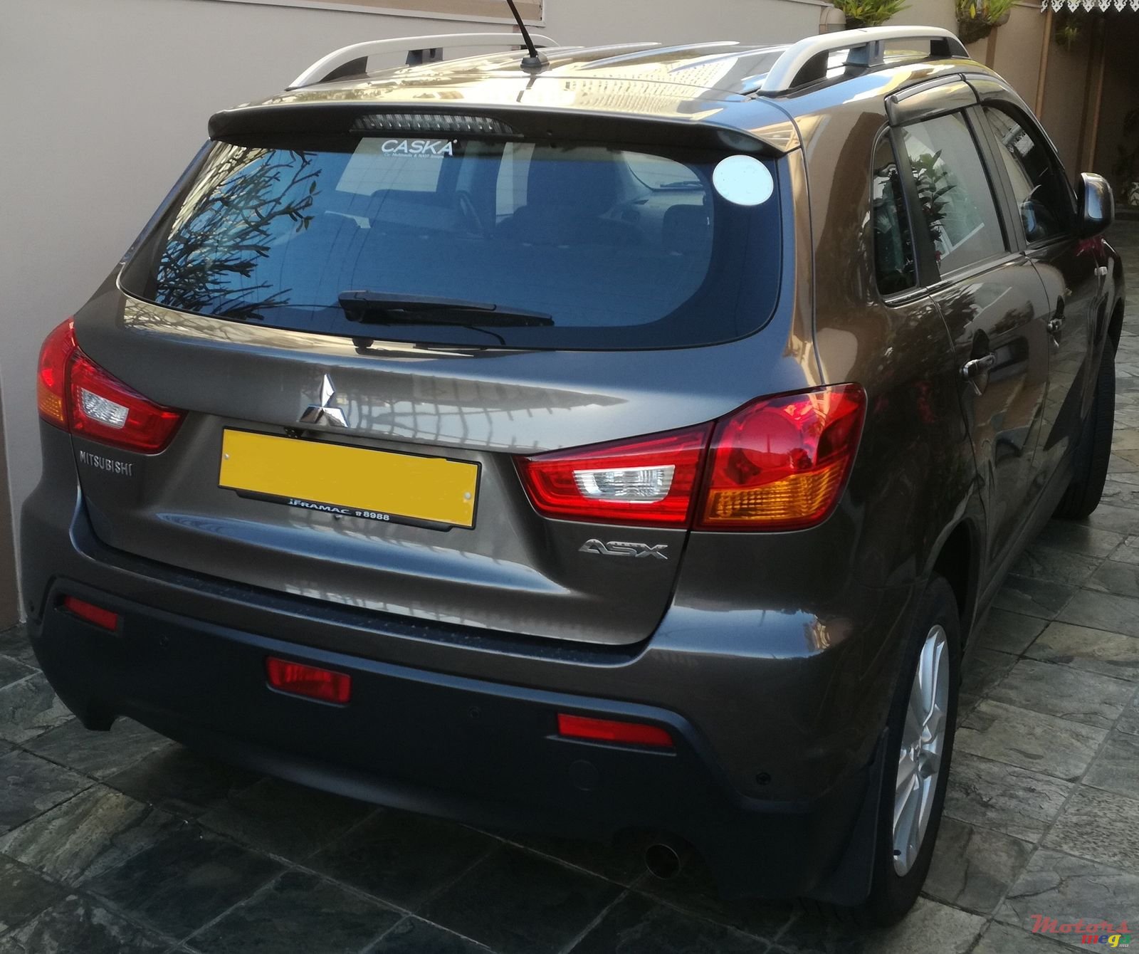 2012' Mitsubishi ASX photo #3