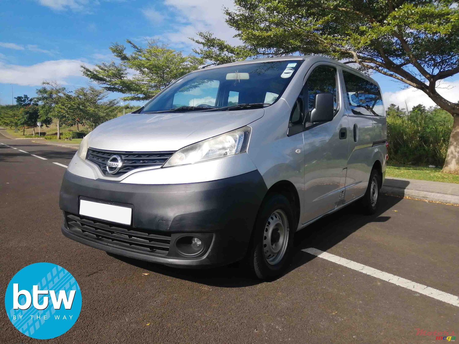 2015' Nissan NV photo #2