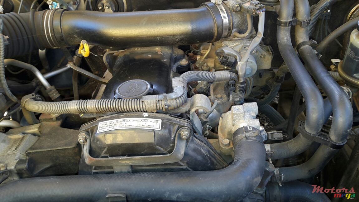 2006' Toyota Land Cruiser Prado photo #7