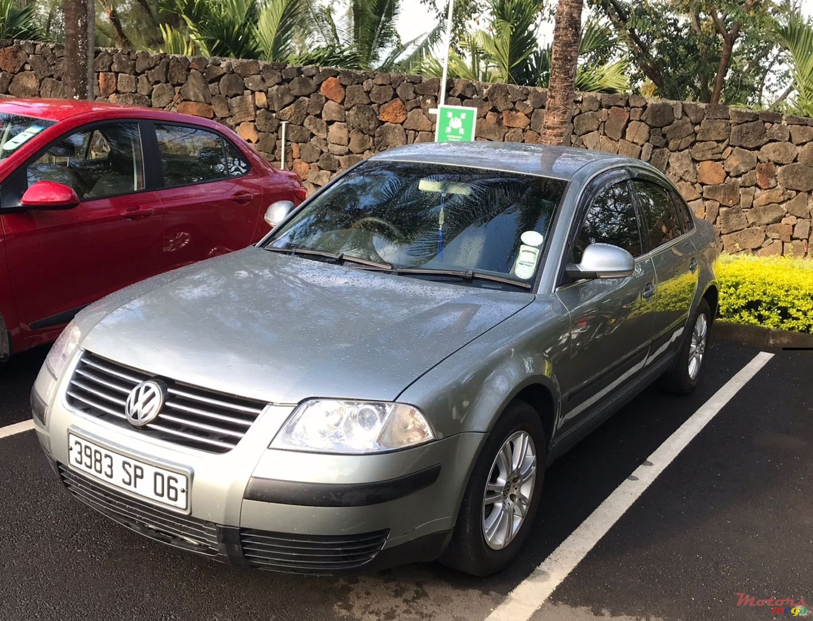 2006' Volkswagen Passat photo #2