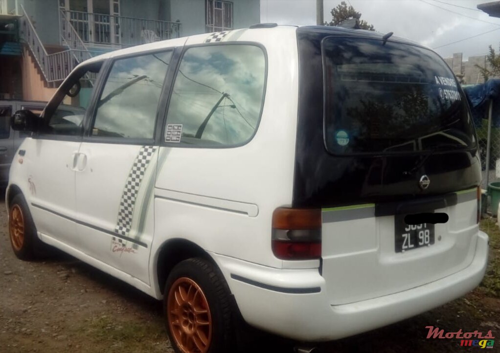 1998' Nissan Serena photo #3