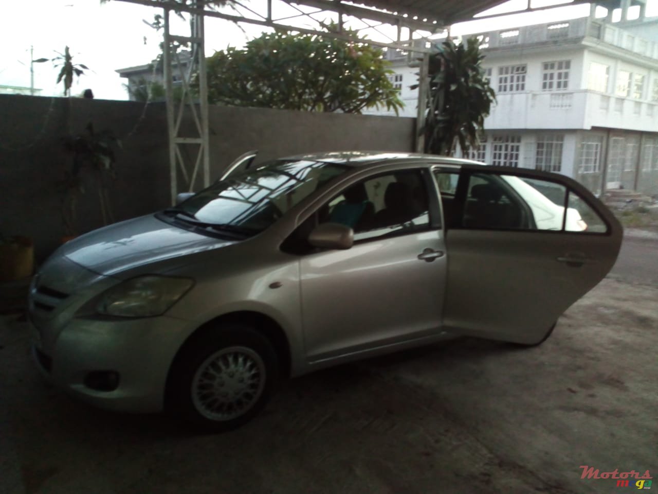 2006' Toyota Corona Belta photo #2