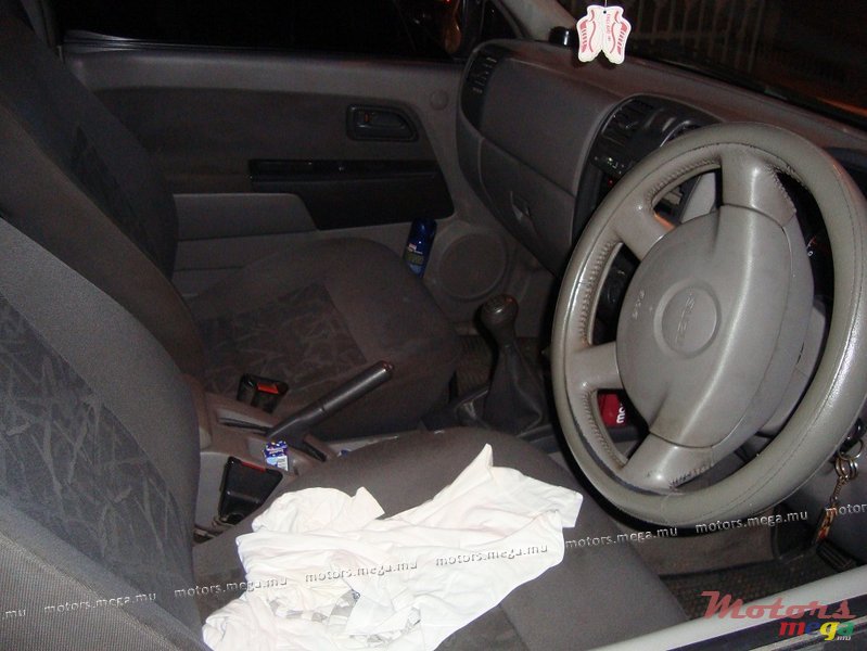 2007' Isuzu KB300 LX photo #4