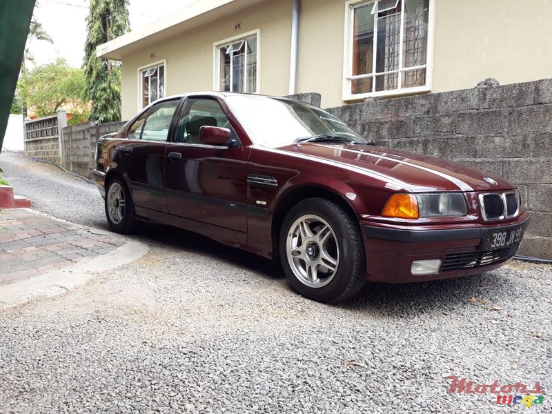 1999' BMW 3 Series E36 318i photo #1