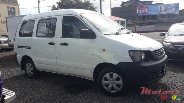 2003' Toyota Town Ace photo #2