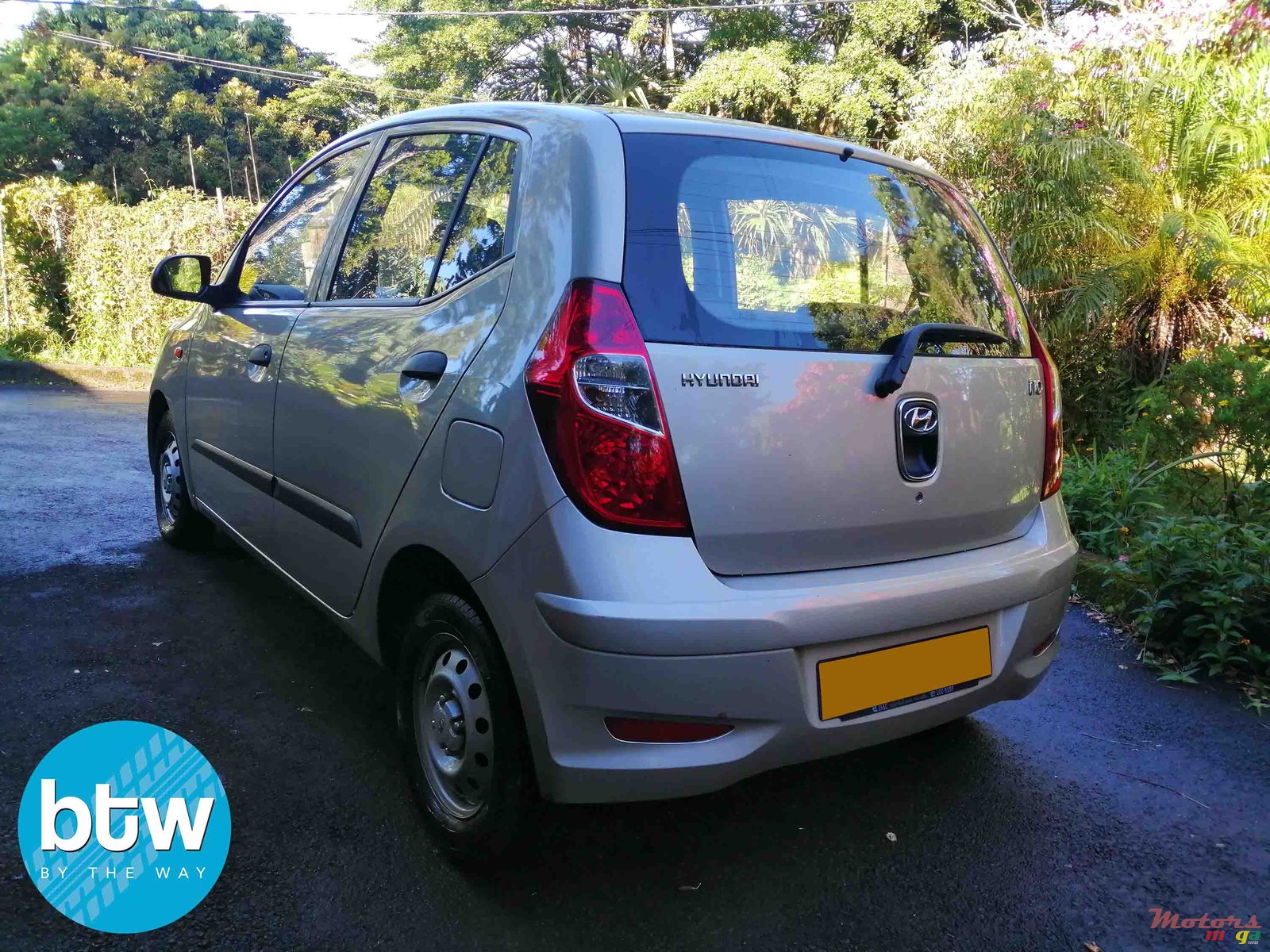 2012' Hyundai i10 photo #2