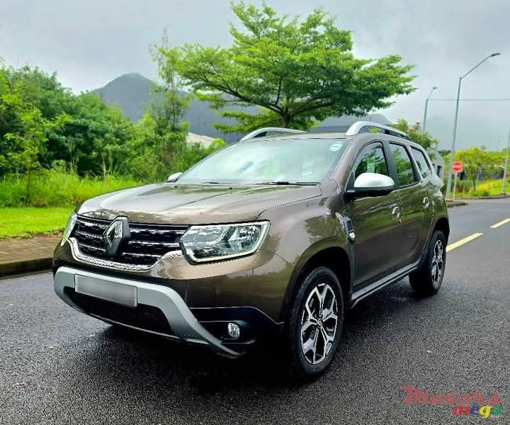 2022' Renault Duster Intens Turbo photo #2
