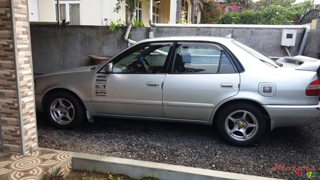 1999' Toyota photo #1