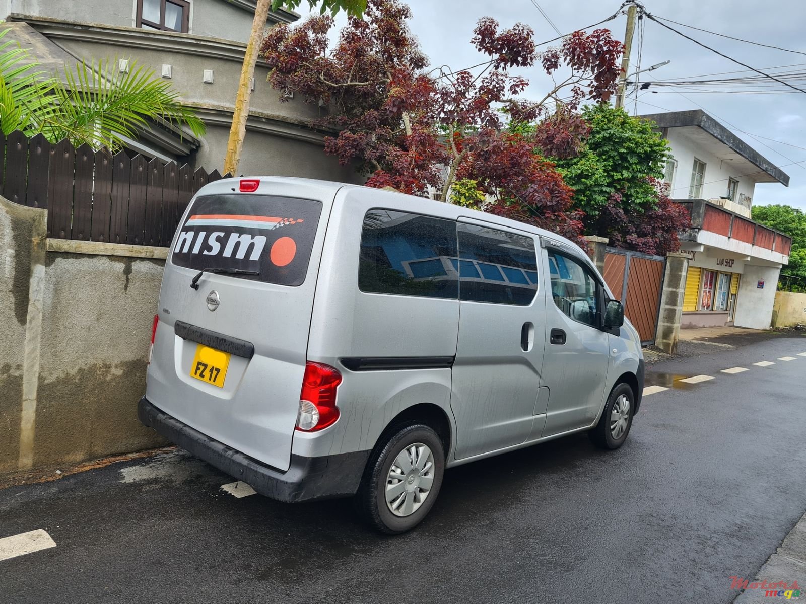 2017' Nissan NV200 AUTOMATIC photo #2