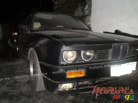 1988' BMW 3 Series Sedan photo #1