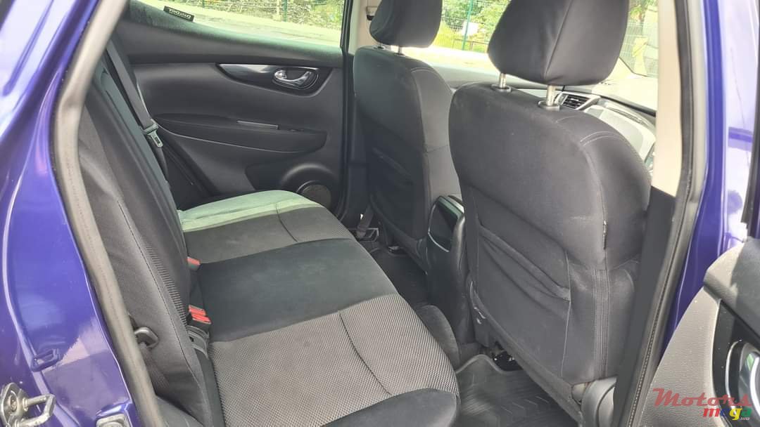 2015' Nissan Qashqai photo #6