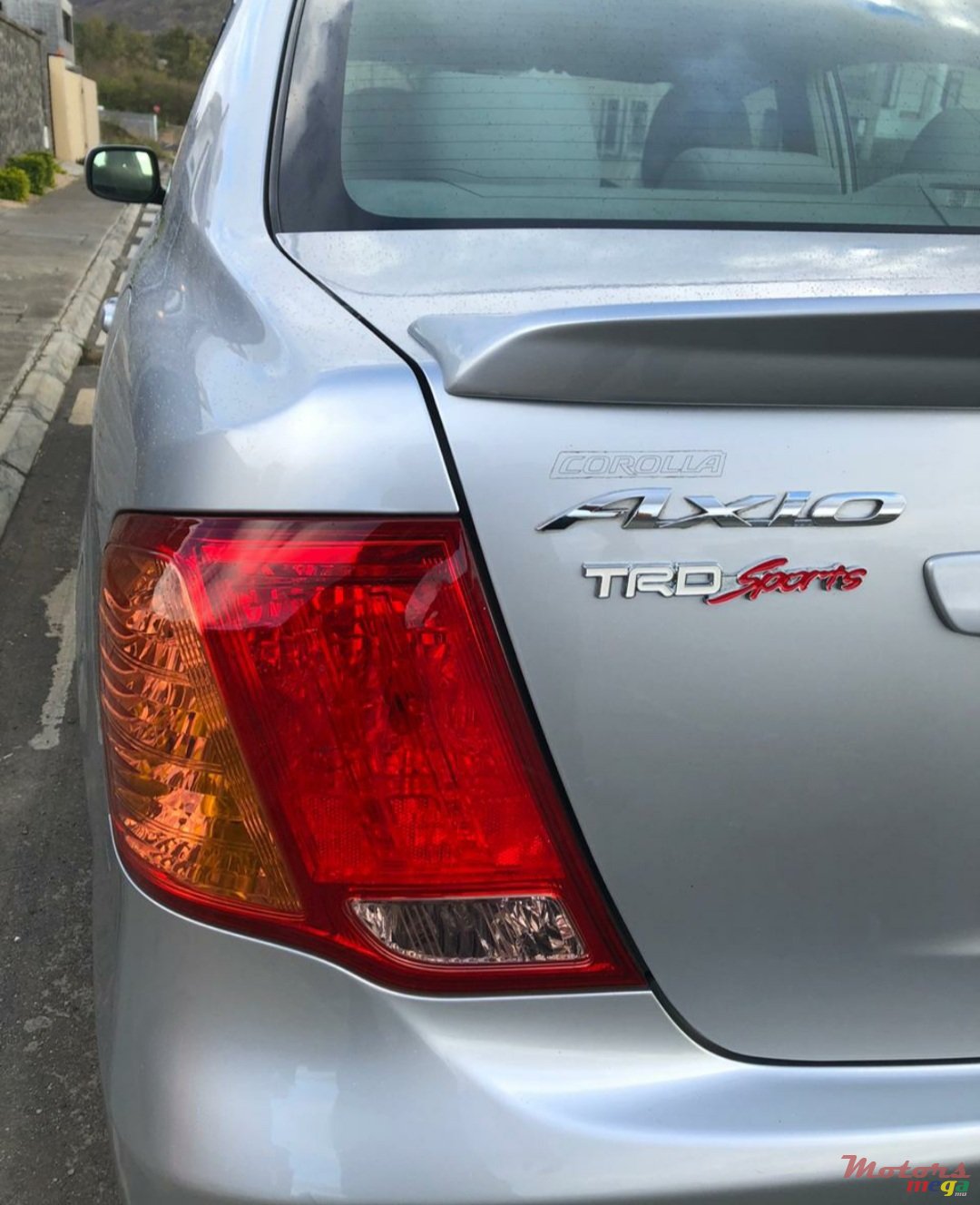 2006' Toyota Axio photo #1