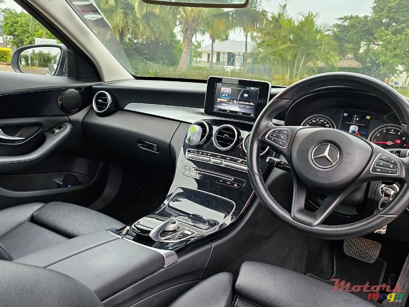 2018' Mercedes-Benz C 180 photo #5