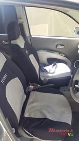 2005' Nissan AK12 photo #3