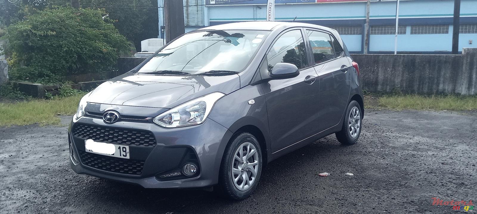2019' Hyundai Grand i10 2019 photo #2