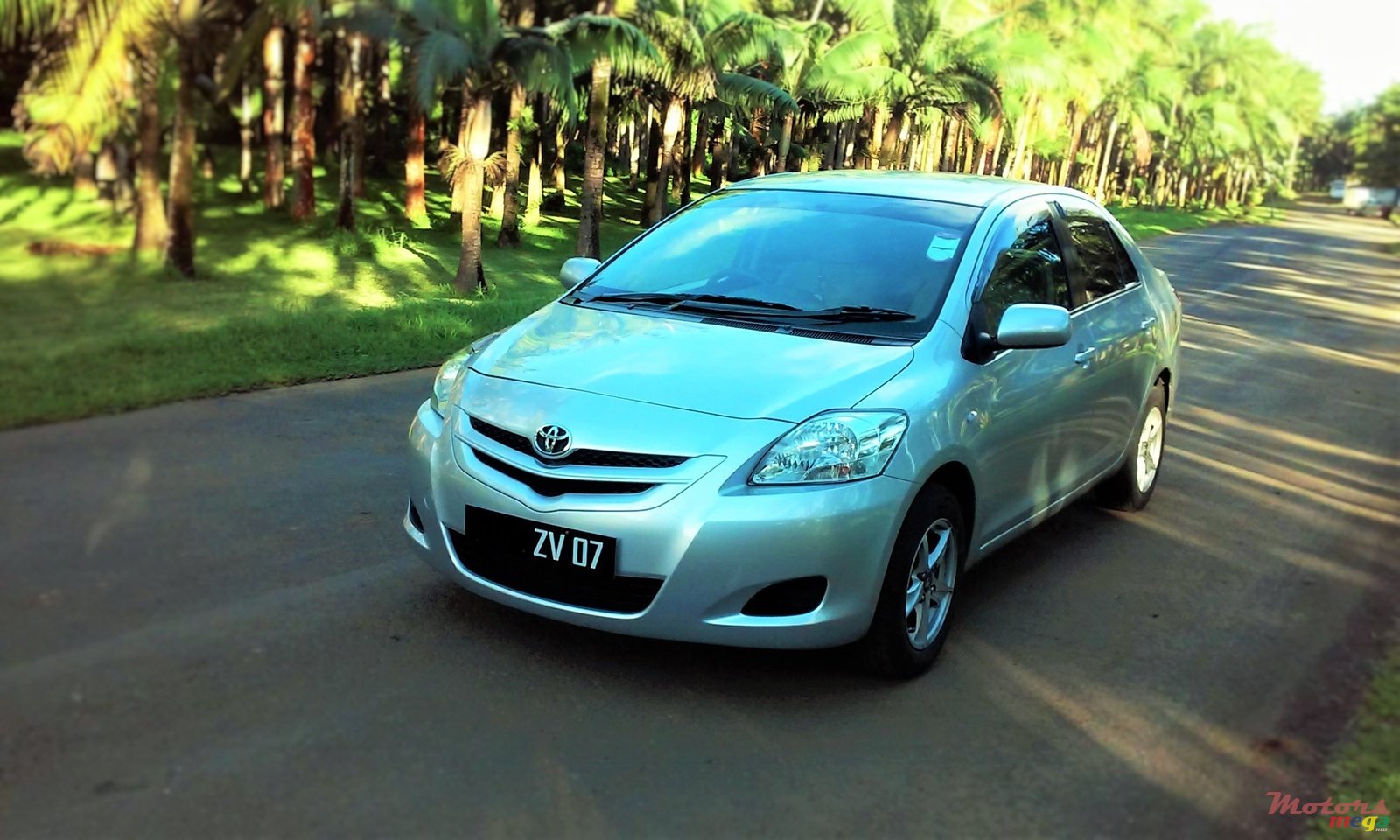 2007' Toyota Belta 1.3  photo #1