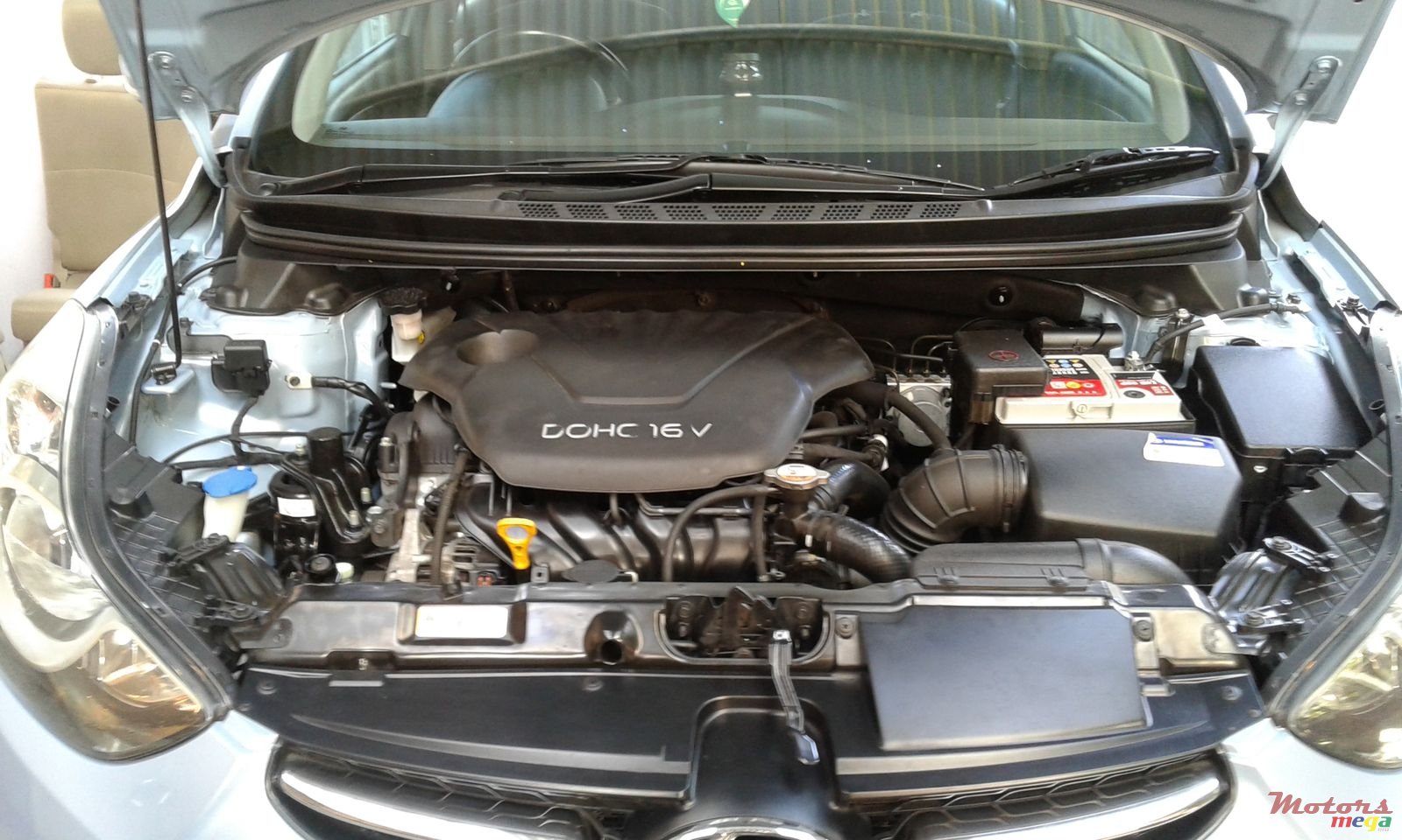 2013' Hyundai Elantra photo #6