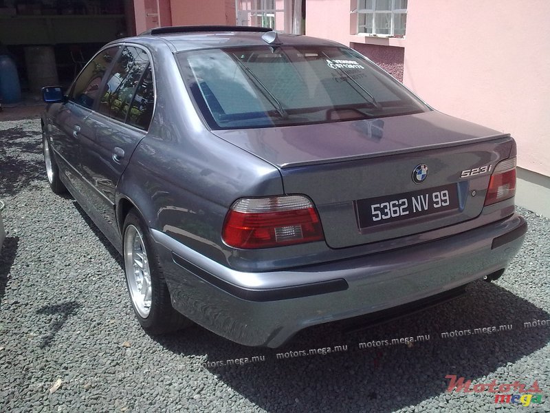 1999' BMW 523i photo #1