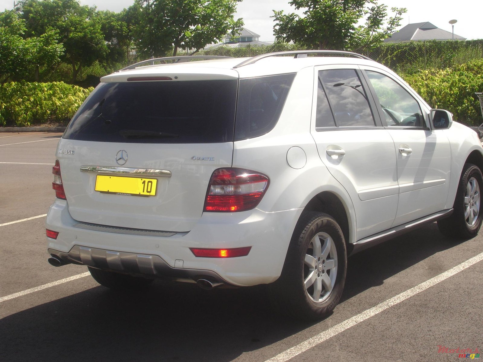2010' Mercedes-Benz ML 350 4Matic V6 Essence  photo #4