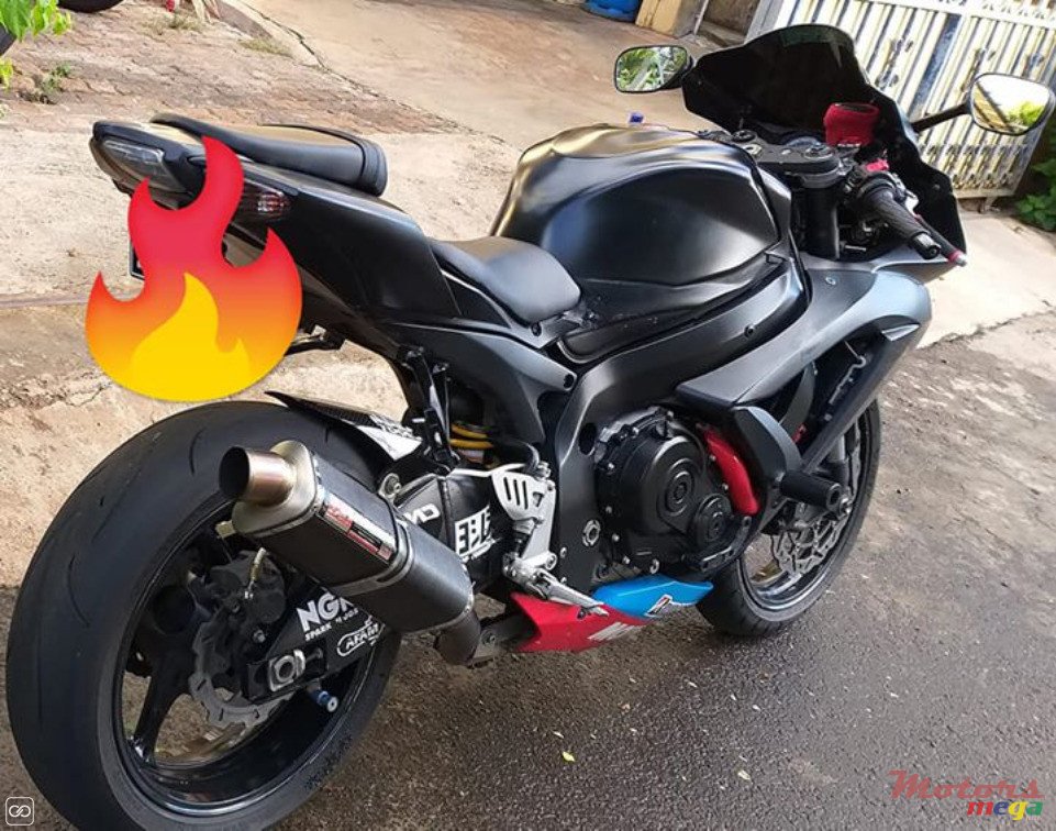 2008' Suzuki photo #2