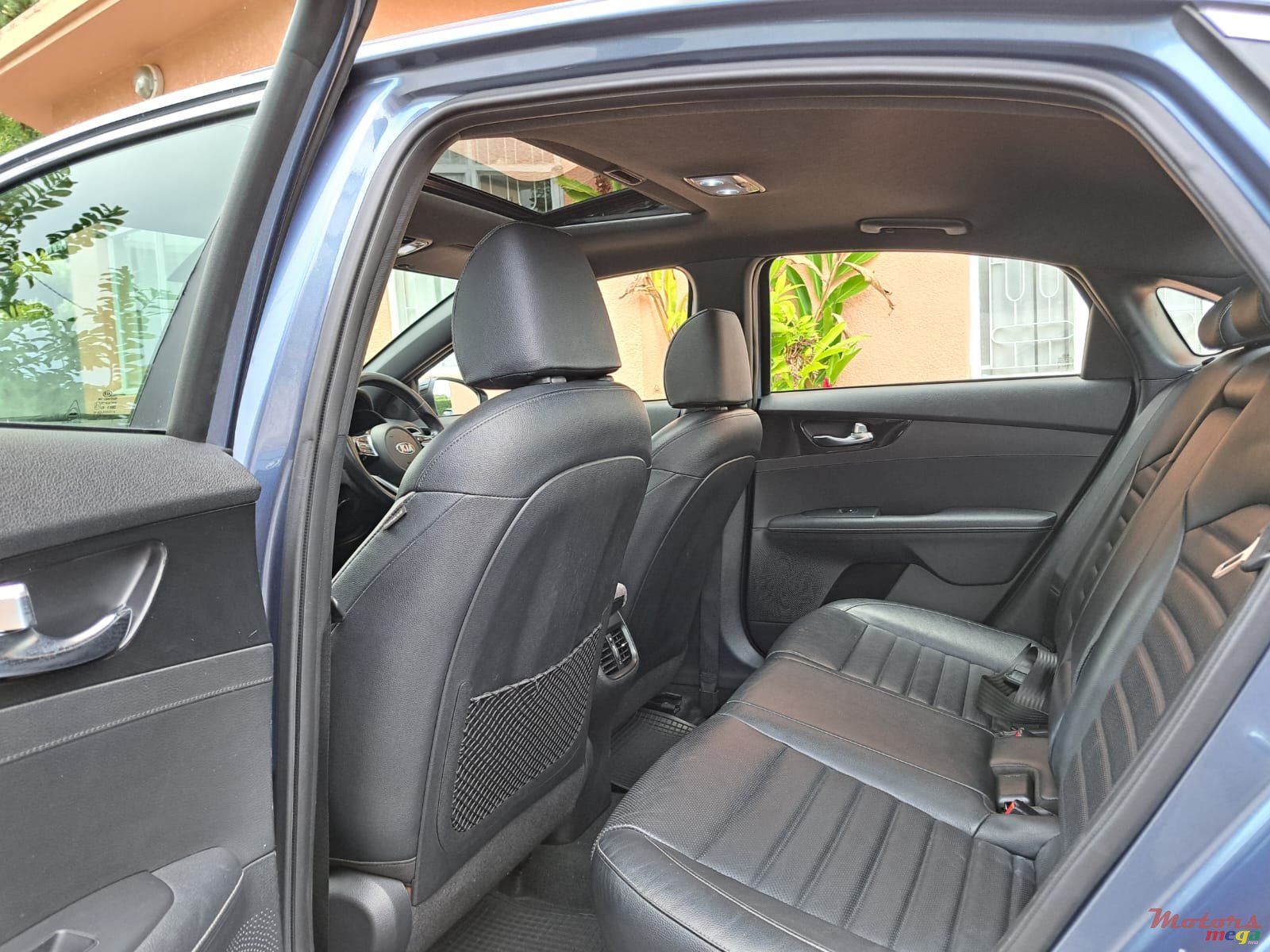 2020' Kia Cerato GT Line photo #6