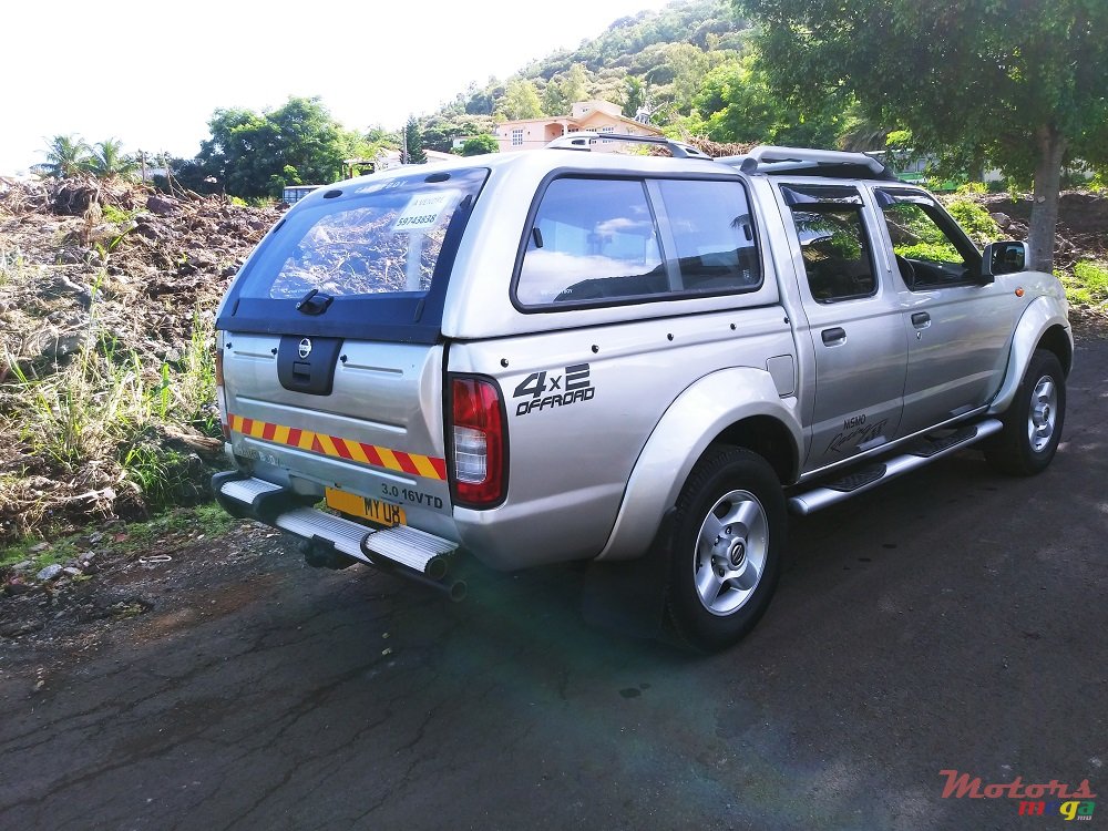 2008' Nissan Hardbody 3.0 Turbo photo #3