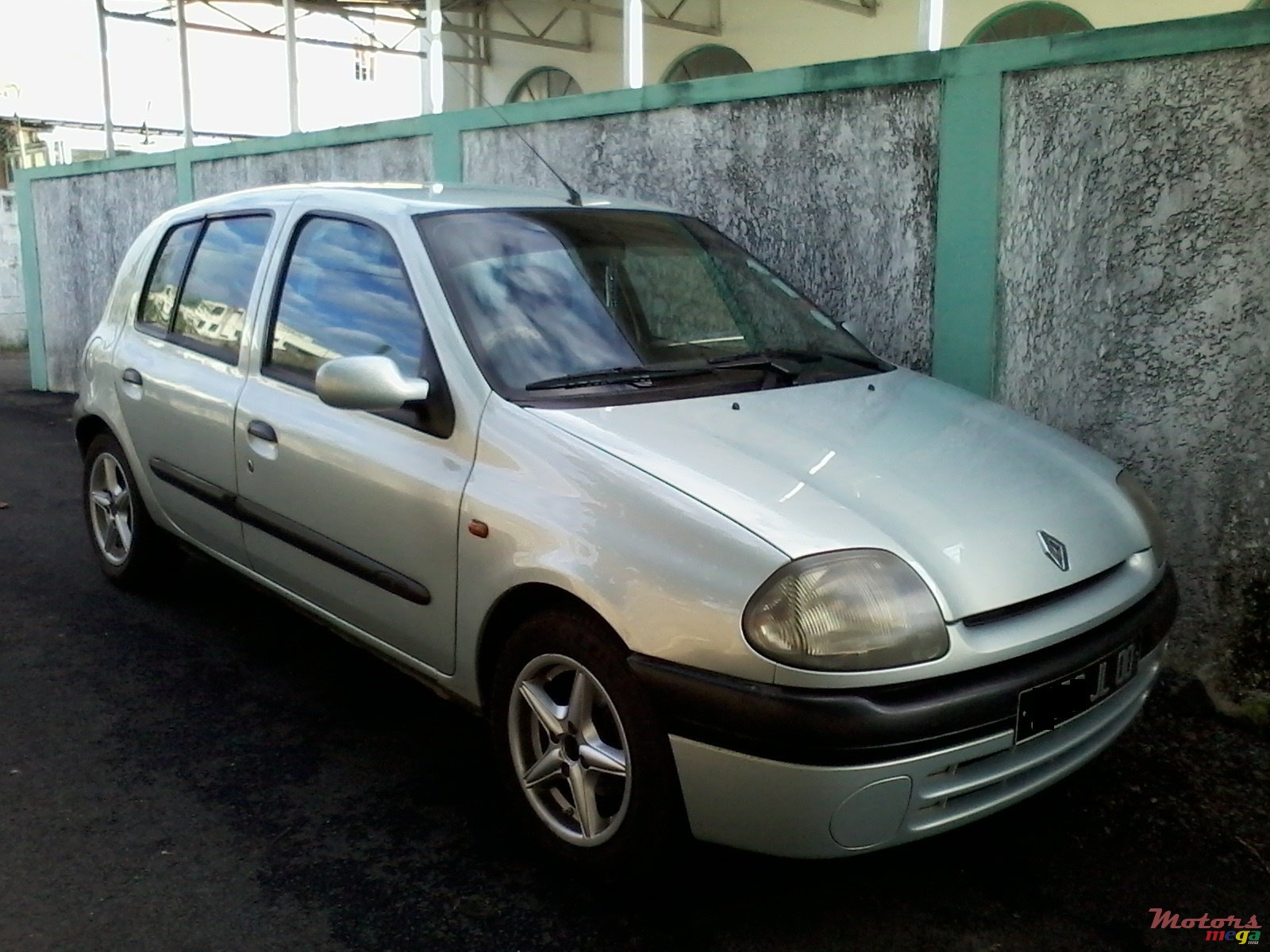 2000' Renault photo #4