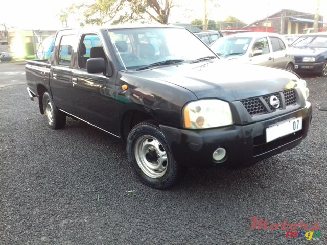 2007' Nissan Navara 2*4 photo #3