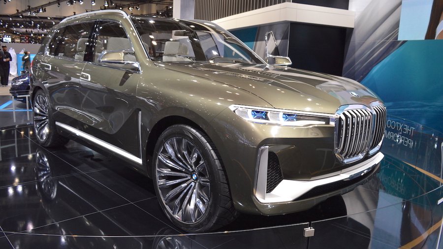 BMW Concept X7 iPerformance showcased at the 2017 Dubai Motor Show