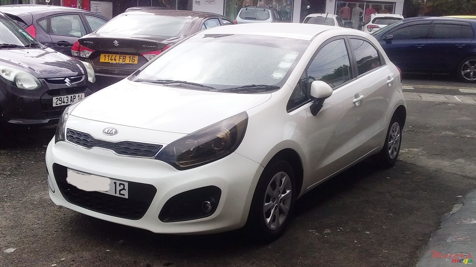 2012' Kia Rio photo #1