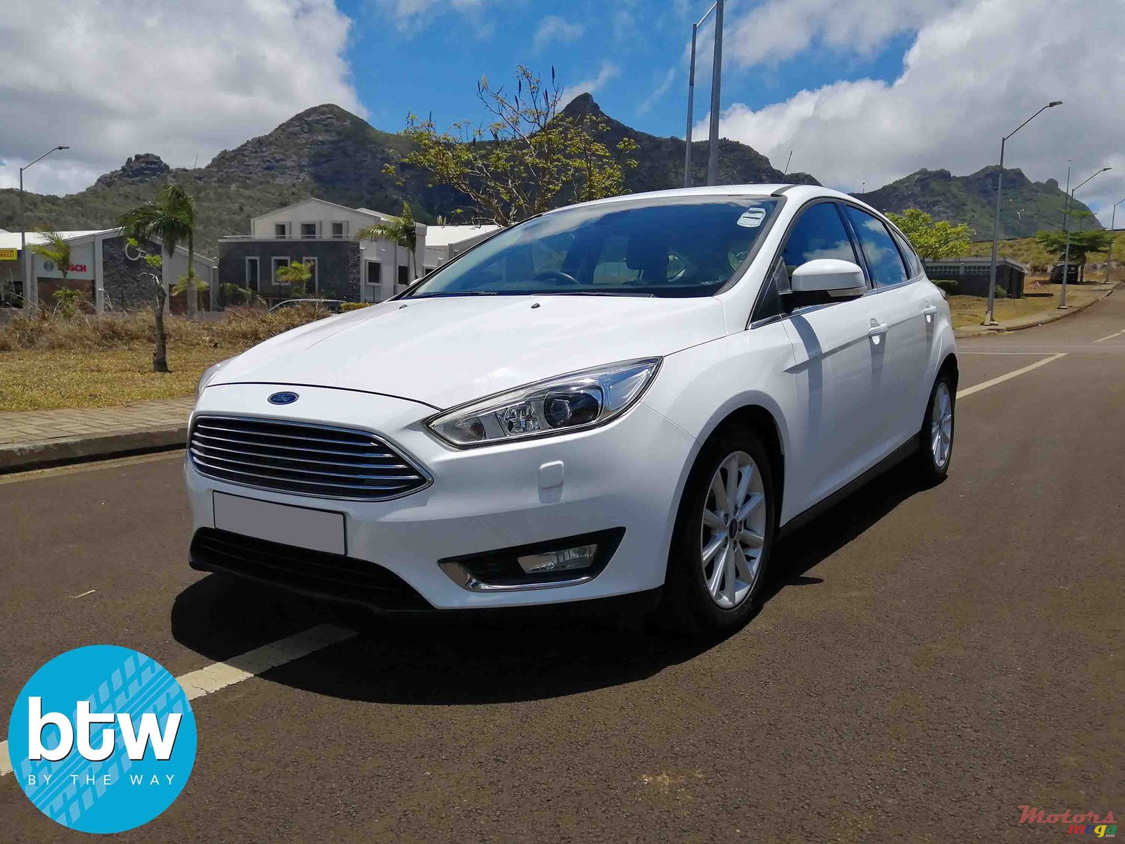 2015' Ford Focus photo #2