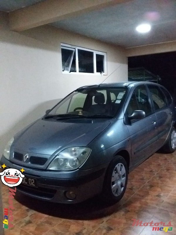 2002' Renault Scenic photo #1