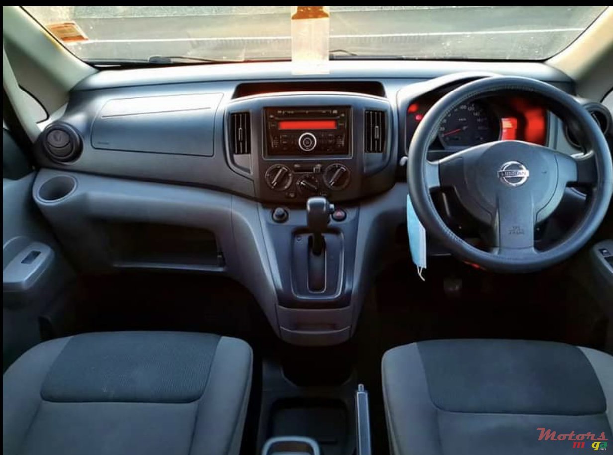 2015' Nissan NV photo #1