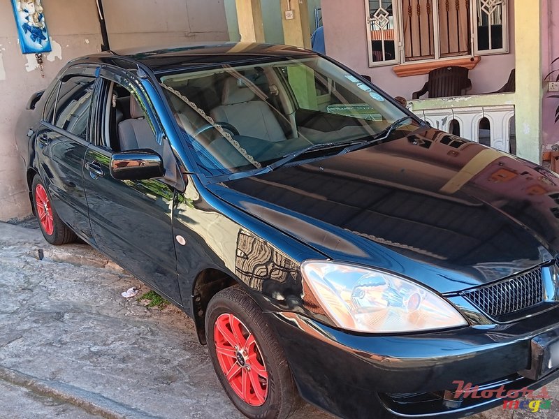 2009' Mitsubishi Lancer photo #1