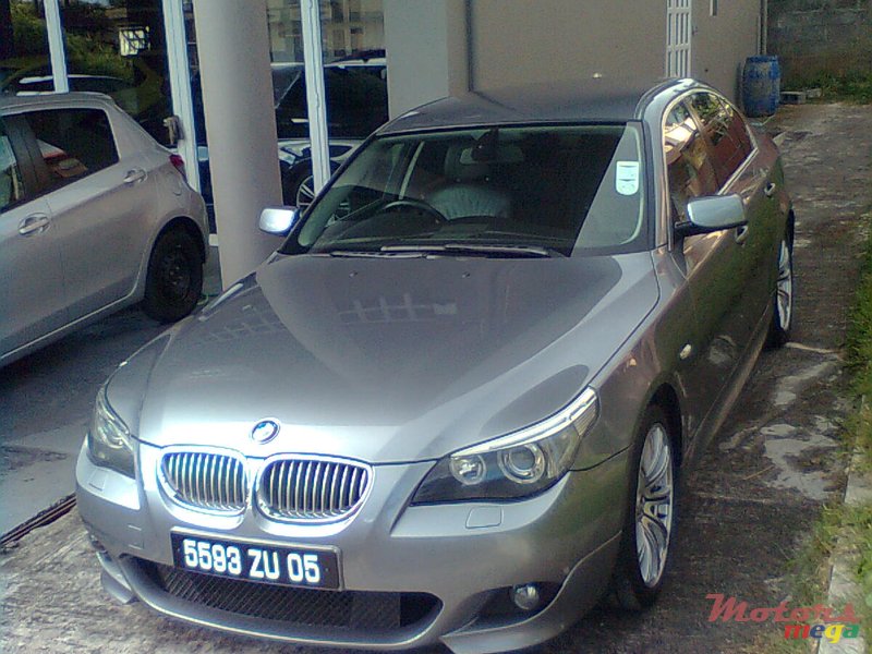 2005' BMW 520 photo #1