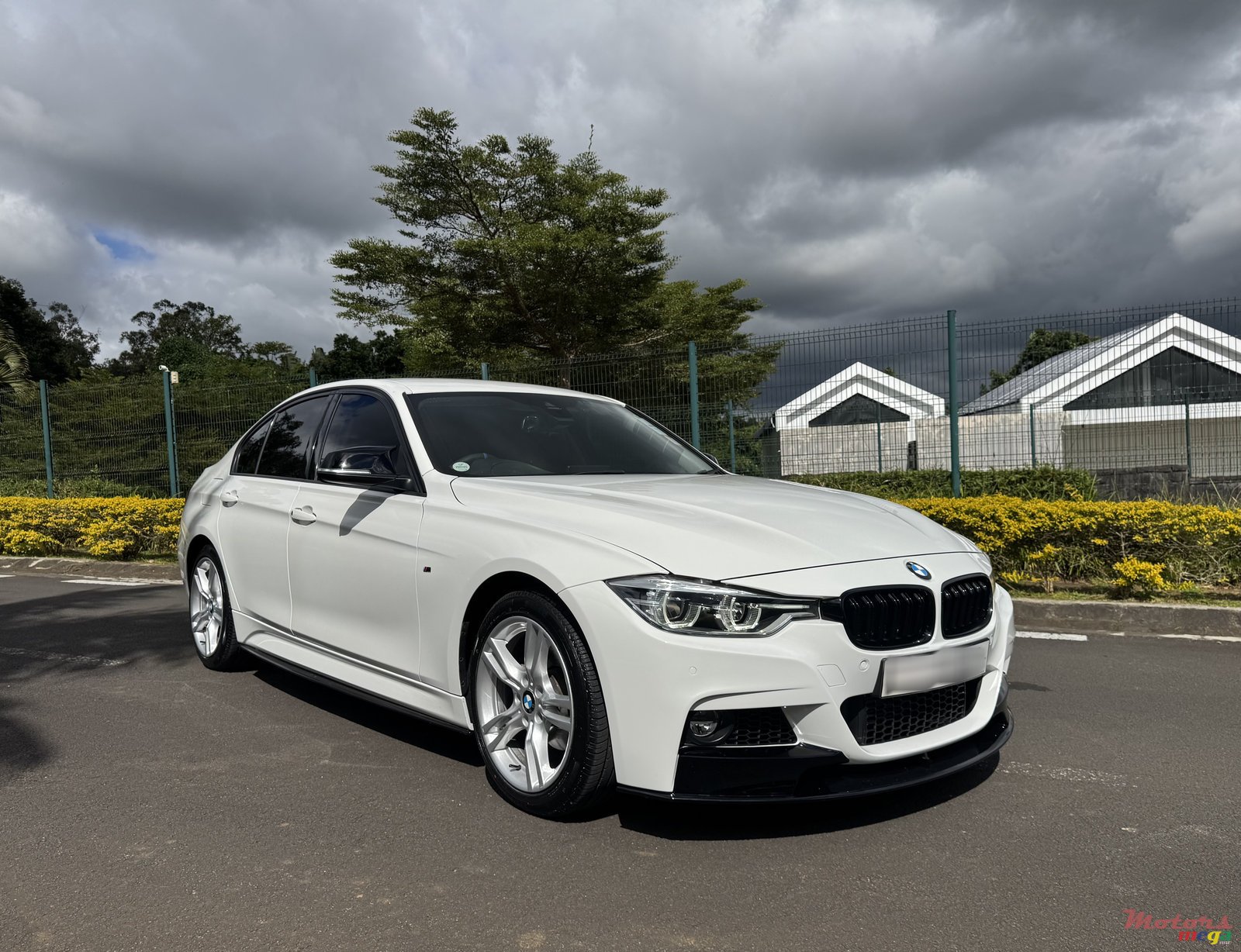 2018' BMW 318i M sport photo #1