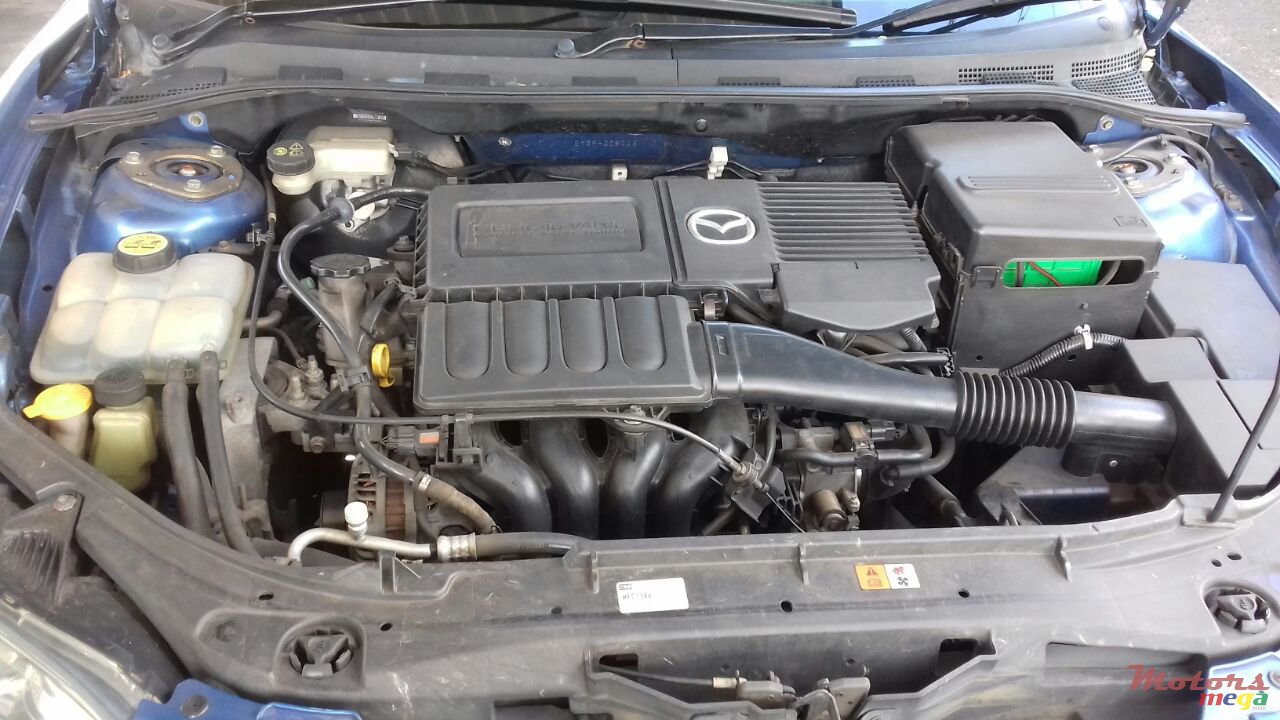 2006' Mazda 3 photo #1