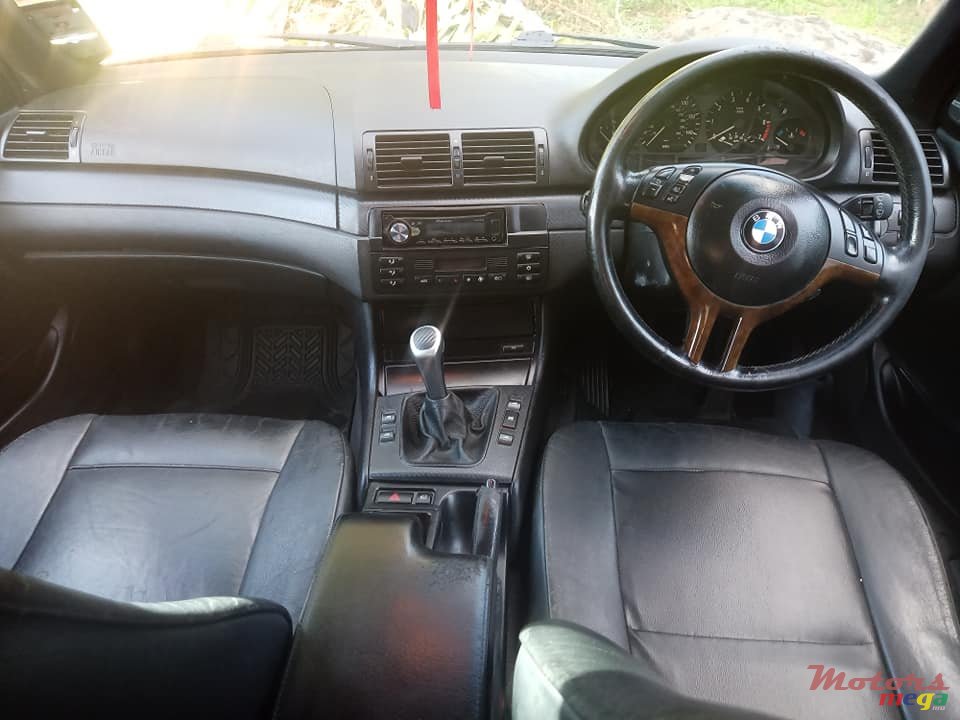 2002' BMW 3 Series 320i photo #5