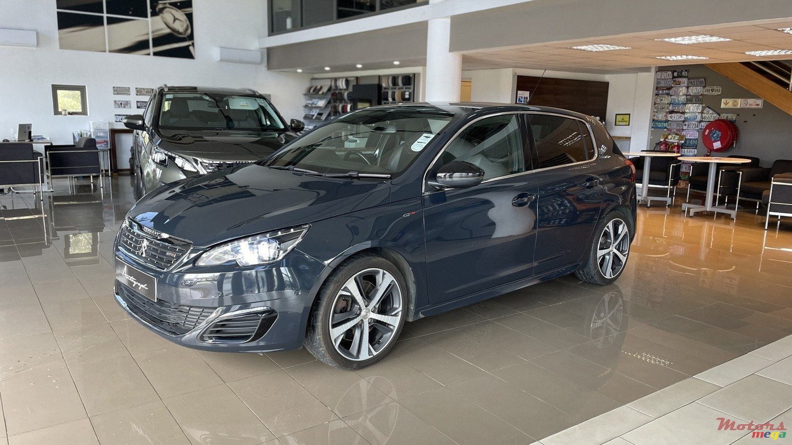 2017' Peugeot 308 GT photo #1