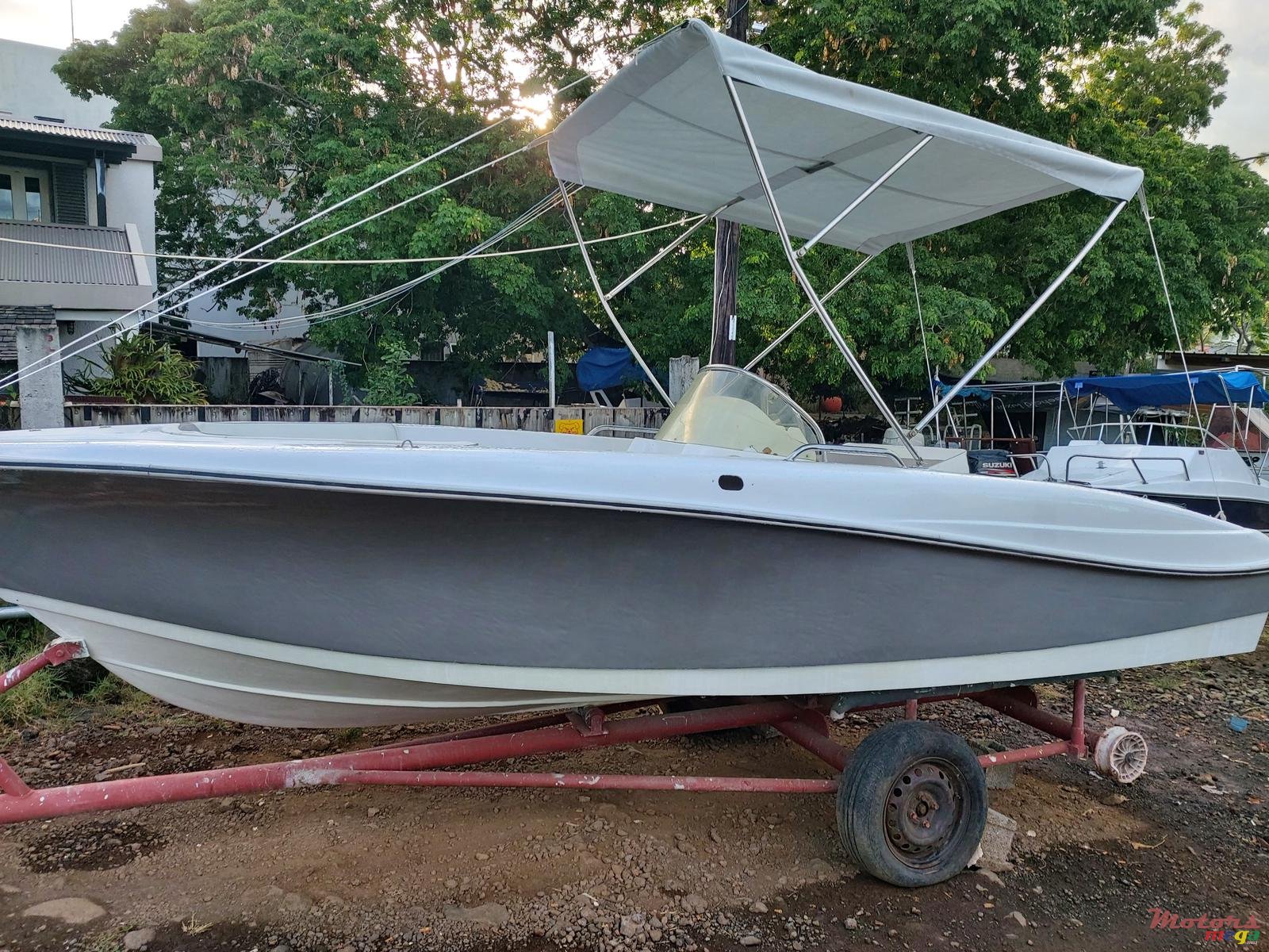 2009' Legend photo #2