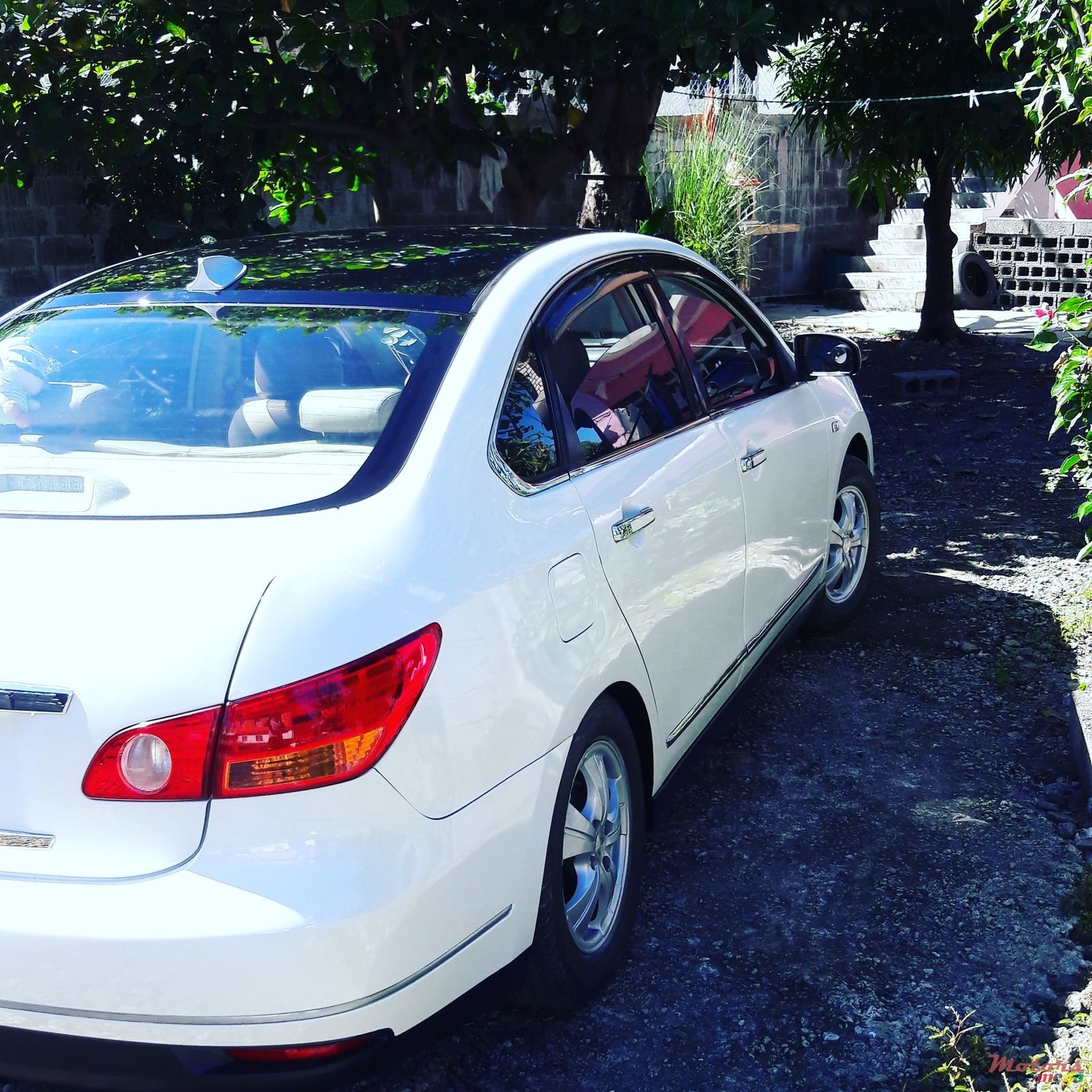 2009' Nissan Bluebird photo #3